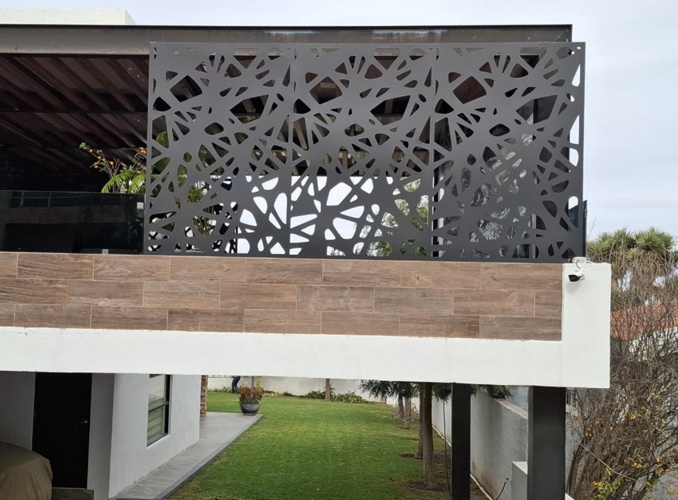 Protección metálica para ventana